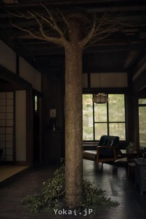 Reverse Pillar — Brushing Shoulders with Yokai: The Reiwa Everyday